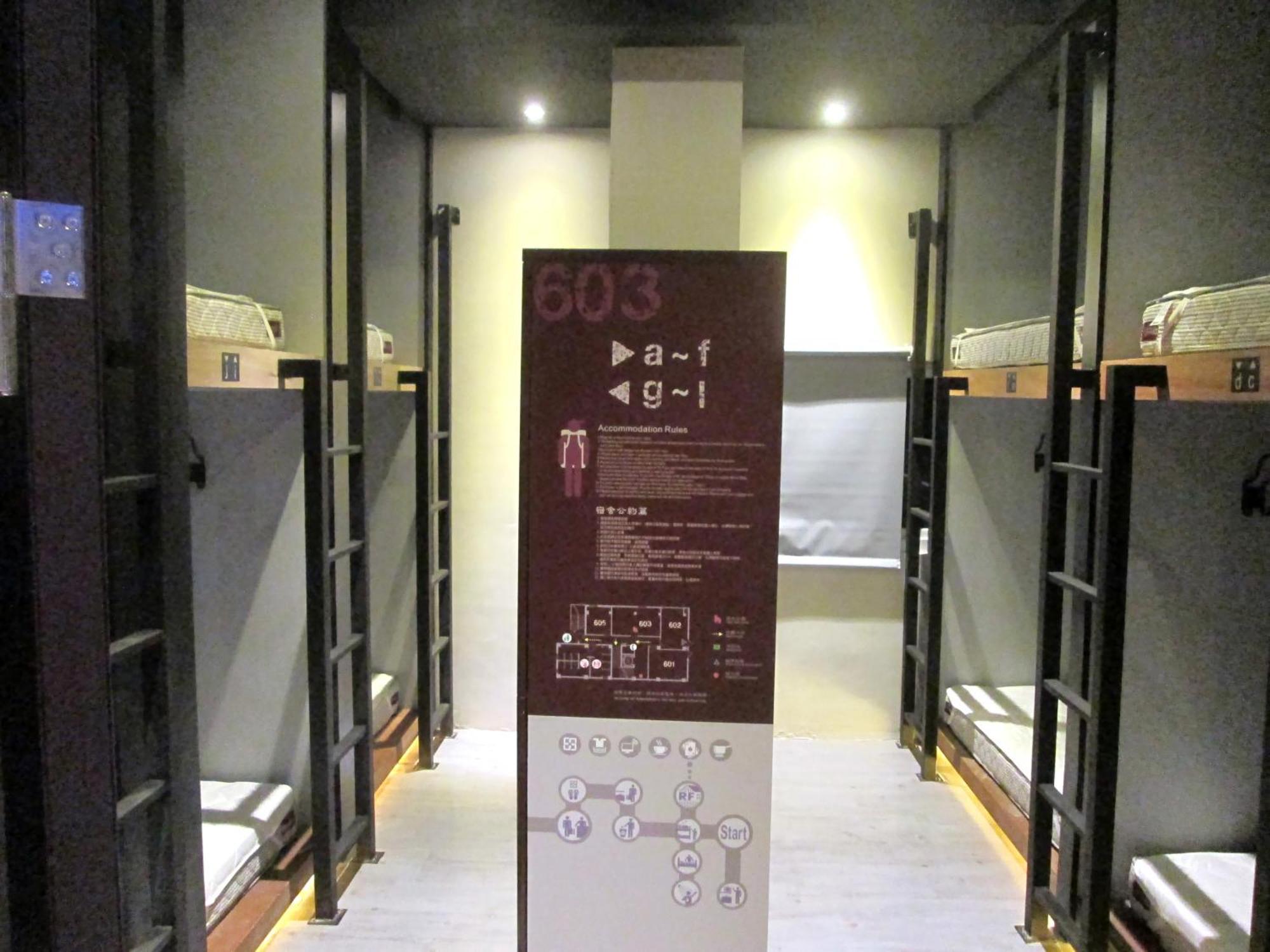Kiwi Express Hotel-Taichung Station II Værelse billede