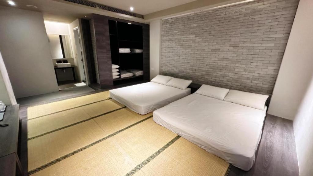 Kiwi Express Hotel-Taichung Station II Eksteriør billede
