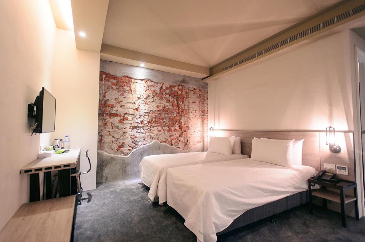 Kiwi Express Hotel-Taichung Station II Eksteriør billede
